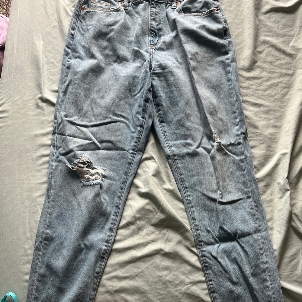 Universal Thread Light Blue Denim Jeans